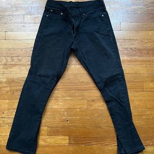 Levi’s 512s 32-32 Black Jeans. Barely worn, and in great shape.